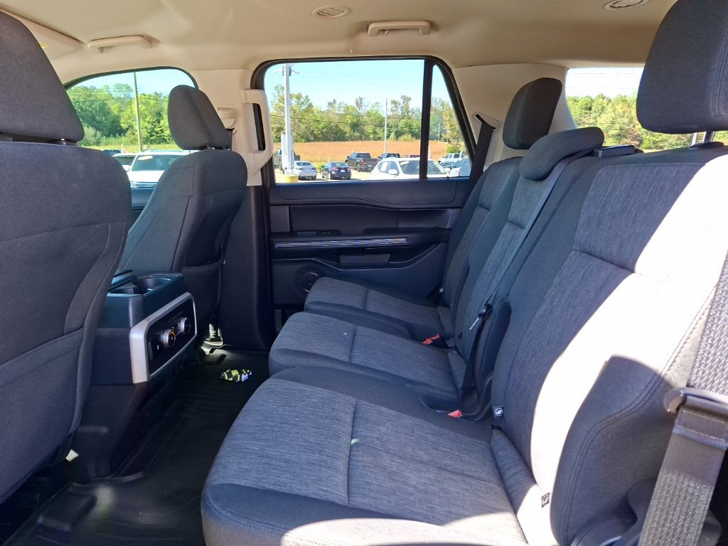 Used 2022 Ford Expedition XLT RWD image 30