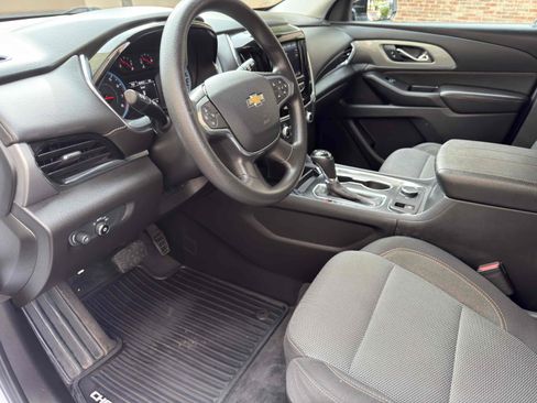 Used 2020 Chevrolet Traverse LS image 35