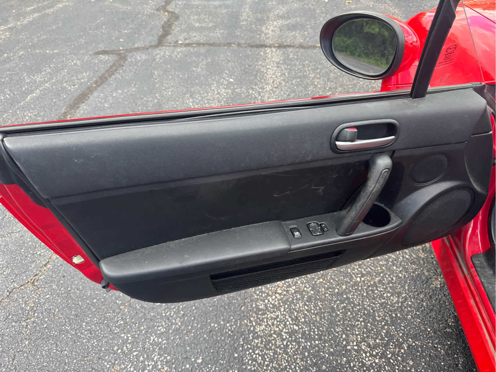 Used 2011 MAZDA MX-5 Miata Sport RWD image 8