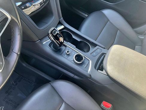 Certified 2023 Cadillac XT5 Premium Luxury image 18