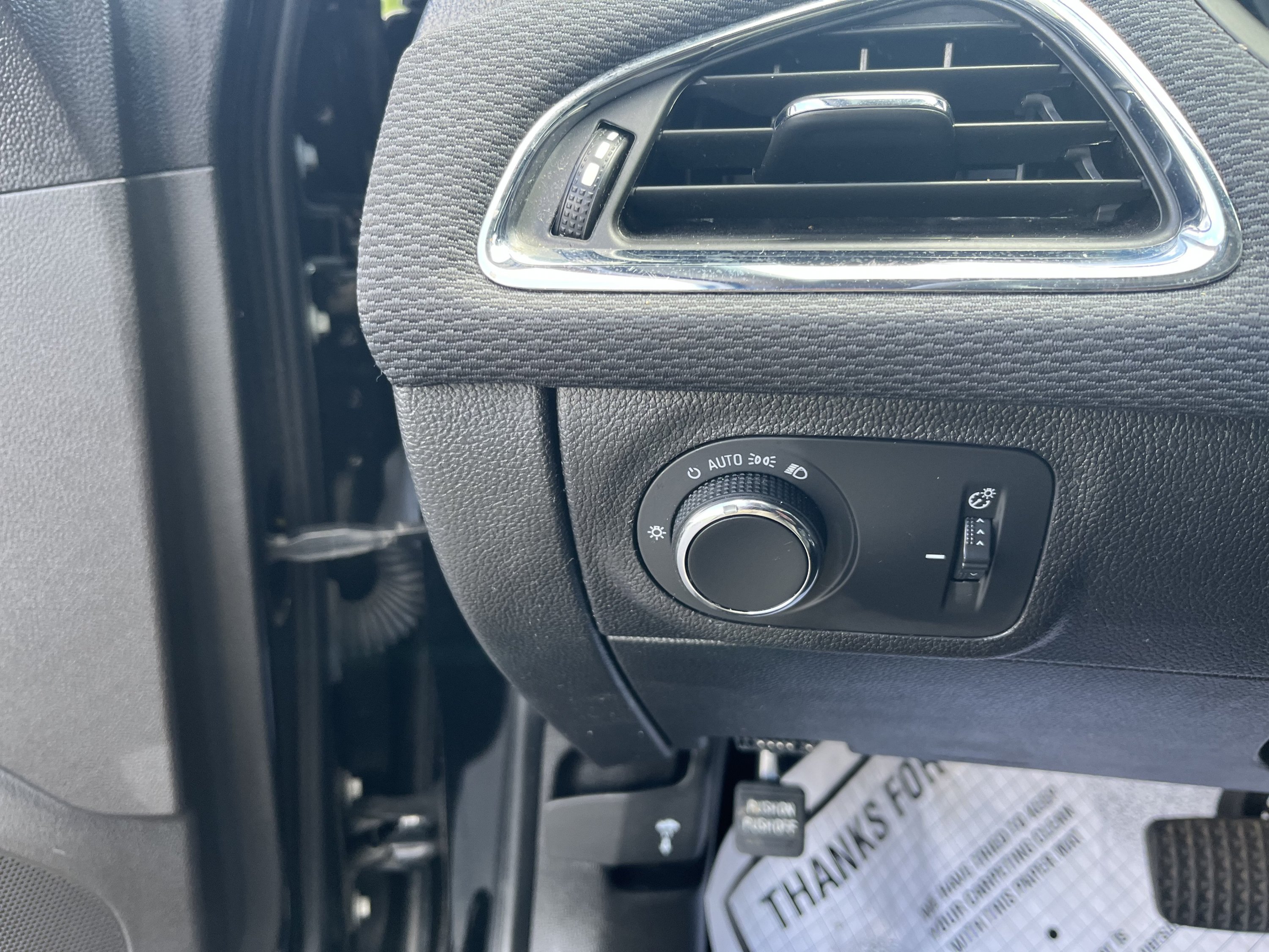 Used 2019 Chevrolet Cruze LS w/ LS Convenience Package FWD image 14