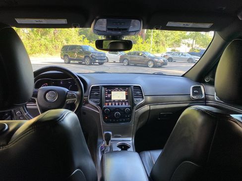 Used 2018 Jeep Grand Cherokee Limited AWD/4WD image 31