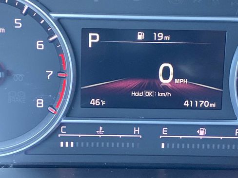 Used 2023 Kia Sorento LX image 28