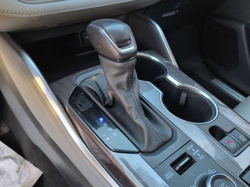 Certified 2021 Toyota Highlander Limited image 23