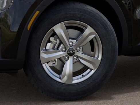 New 2025 Kia Sorento LX image 11