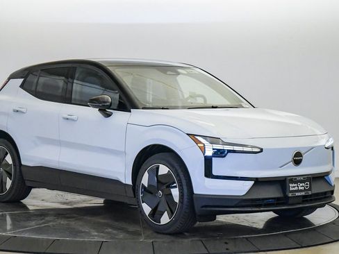 New 2026 Volvo EX30 Plus w/ Protection Package Premier image 6