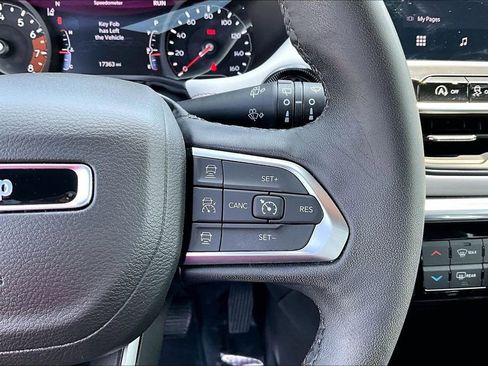 Used 2023 Jeep Compass Limited AWD/4WD image 14