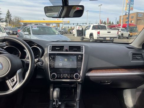 Used 2018 Subaru Outback 2.5i Limited image 6
