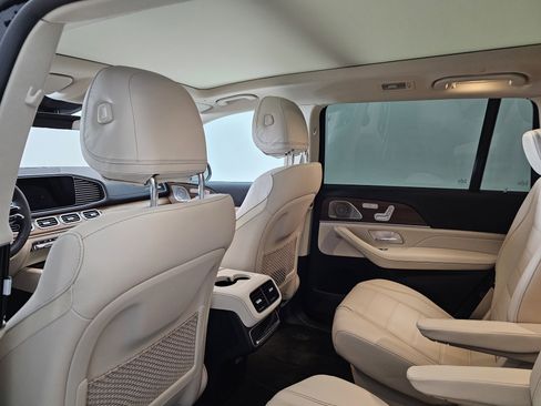 Certified 2025 Mercedes-Benz GLS 580 GLS 580 image 18