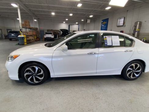 Used 2016 Honda Accord EX-L image 7