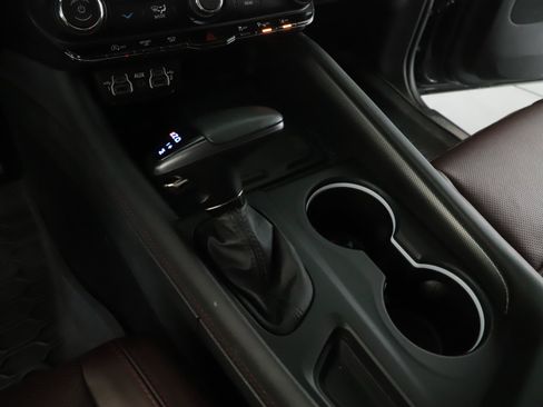 Used 2024 Dodge Durango GT AWD/4WD image 17