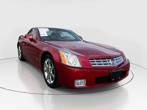Used 2005 Cadillac XLR RWD image 1