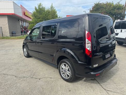 Used 2021 Ford Transit Connect XLT FWD image 6