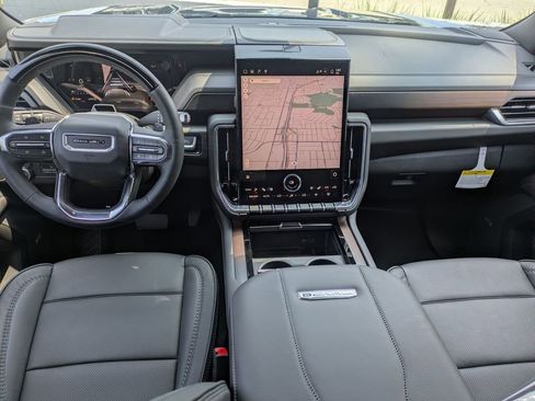 New 2026 GMC Yukon XL Denali w/ Denali Reserve Package AWD/4WD image 16