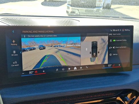 Used 2025 BMW 430i xDrive Coupe w/ Premium Package image 19