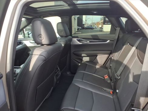 Certified 2023 Cadillac XT5 Premium Luxury image 16