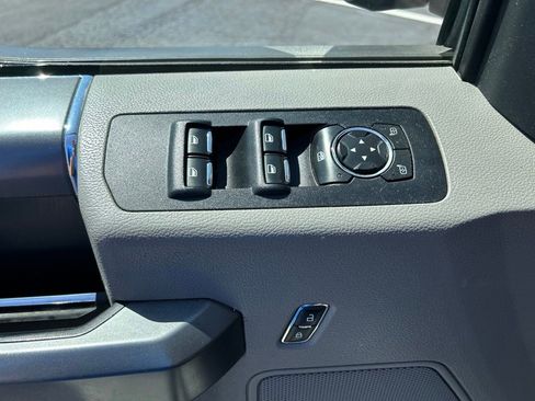 Used 2016 Ford F150 XLT w/ Equipment Group 302A Luxury AWD/4WD image 15