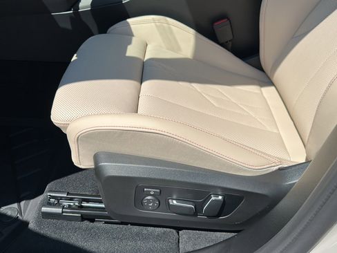 New 2026 BMW X3 xDrive30 w/ Premium Package image 12