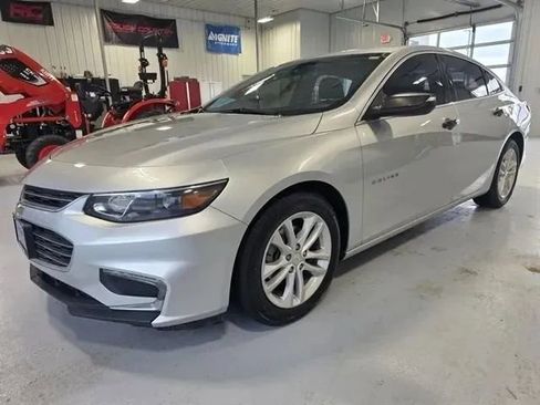 Used 2018 Chevrolet Malibu LT image 6