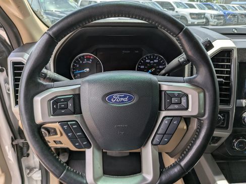 Used 2021 Ford F250 Lariat w/ Lariat Ultimate Package AWD/4WD image 28