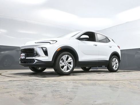 Used 2025 Buick Encore GX Preferred image 46