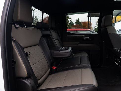 Used 2023 Chevrolet Silverado 1500 ZR2 w/ Technology Package image 24