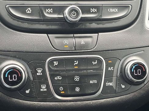 Used 2024 Chevrolet Malibu LT FWD image 24