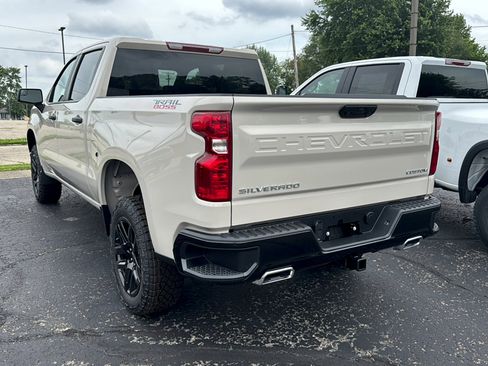 New 2026 Chevrolet Silverado 1500 Custom Trail Boss w/ LPO, Dark Essentials Package AWD/4WD image 6