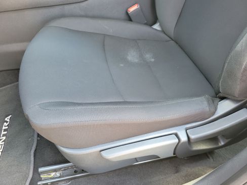 Used 2025 Nissan Sentra S FWD image 10