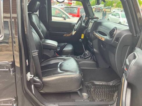 Used 2014 Jeep Wrangler Unlimited Sahara AWD/4WD image 25