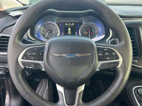 Used 2016 Chrysler 200 Limited image 20