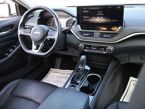 Used 2023 Nissan Altima 2.5 SL AWD/4WD image 12