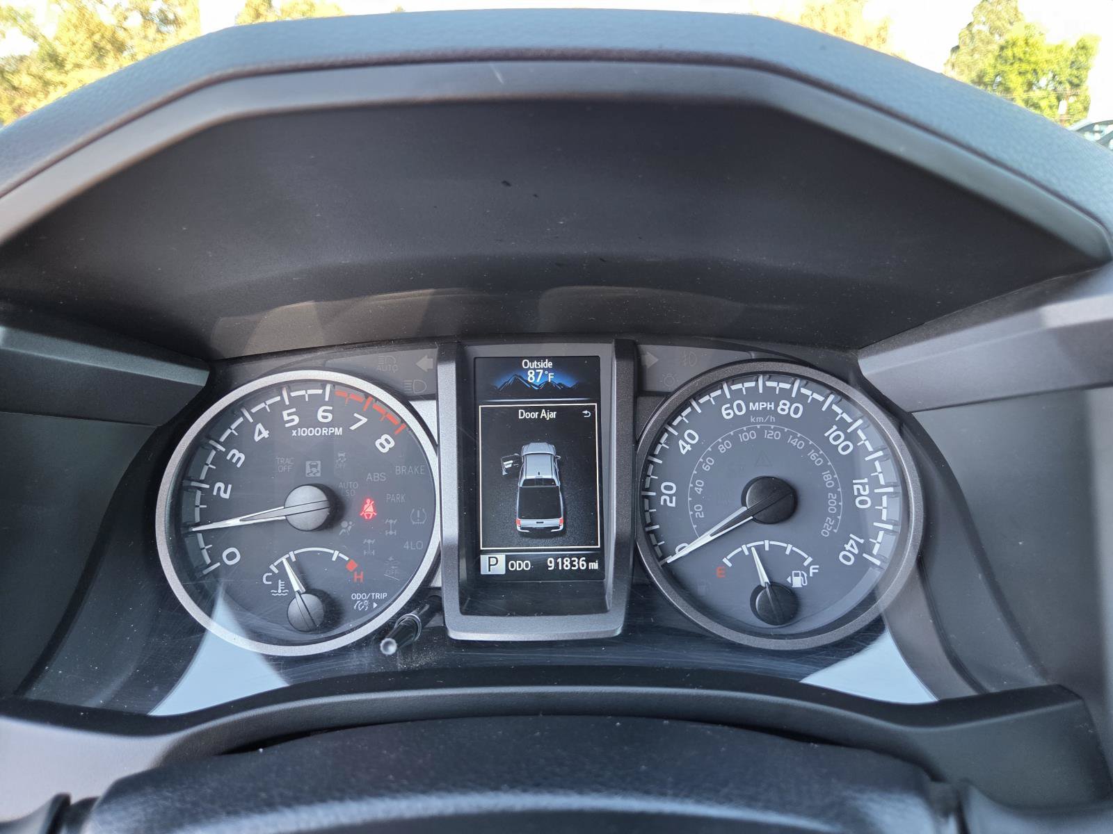 Used 2021 Toyota Tacoma TRD Off-Road w/ TRD Premium Off Road Package AWD/4WD image 27