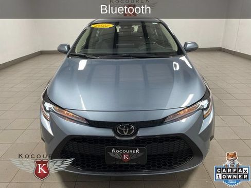 Used 2022 Toyota Corolla LE FWD image 2