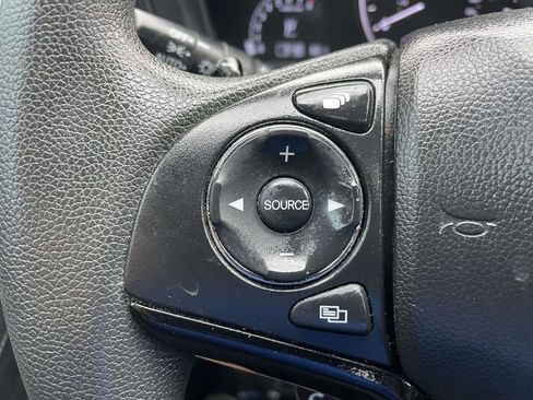 Used 2019 Honda HR-V EX image 31