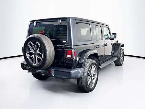 Used 2024 Jeep Wrangler Unlimited w/ Convenience Group AWD/4WD image 9
