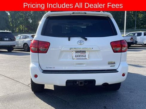 Used 2015 Toyota Sequoia SR5 w/ Premium Package AWD/4WD image 4
