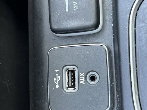 Used 2021 Jeep Cherokee Latitude Lux image 27