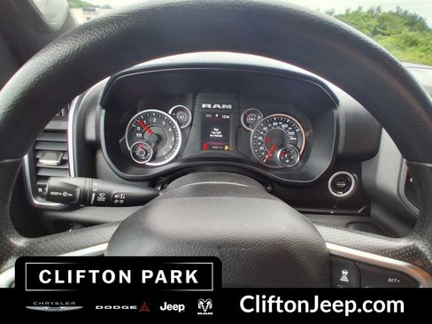 Used 2025 RAM 1500 Big Horn AWD/4WD image 21