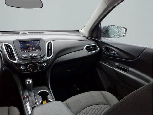 Used 2020 Chevrolet Equinox LT FWD image 9