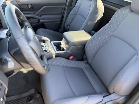 New 2026 Toyota Tacoma SR5 AWD/4WD image 17