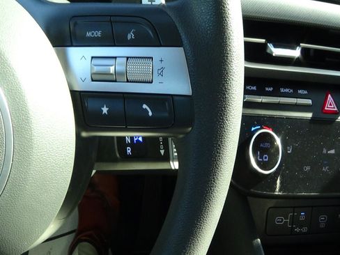 Used 2025 Hyundai Sonata SEL FWD image 20