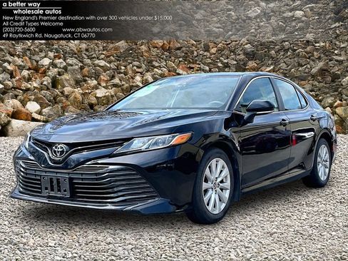 Used 2020 Toyota Camry LE w/ Convenience Package image 1