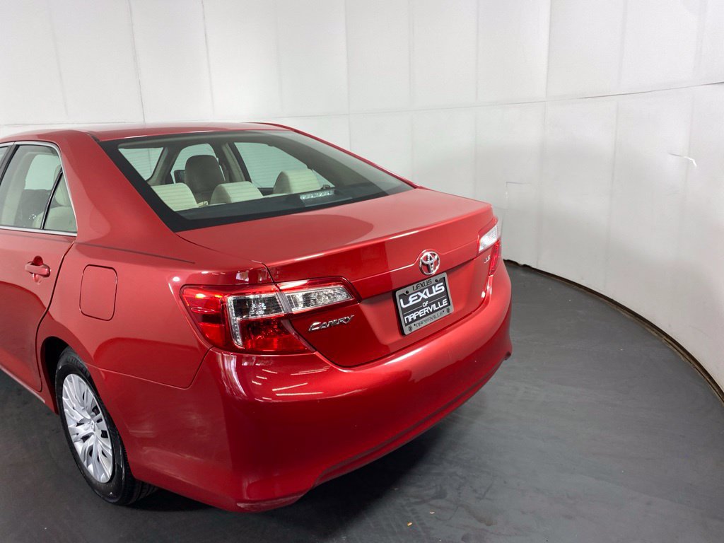 Used 2013 Toyota Camry LE FWD image 10