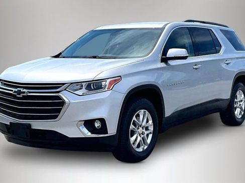 Used 2020 Chevrolet Traverse LT AWD/4WD image 2