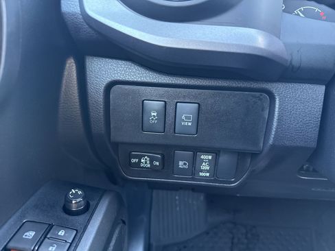 Used 2023 Toyota Tacoma TRD Off-Road image 24