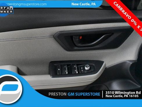 Used 2025 Subaru Forester Premium image 19