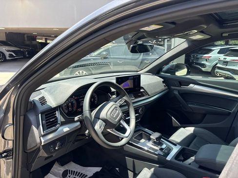 Used 2024 Audi Q5 2.0T Premium w/ Summer of Audi Package AWD/4WD image 12