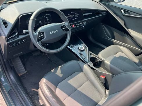 Certified 2023 Kia Niro Wind w/ Wind Preserve Package FWD image 15