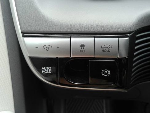 Used 2024 Hyundai Ioniq 5 SEL RWD image 35